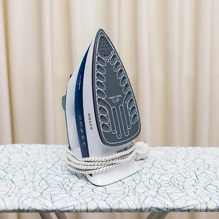 Classy & Prestigious Next To The Metro Station By Renters Apartment