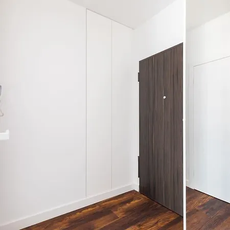 Elegant Next To The Metro Station By Rent Like