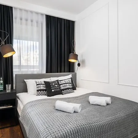 Elegant Next To The Metro Station By Rent Like Warsaw