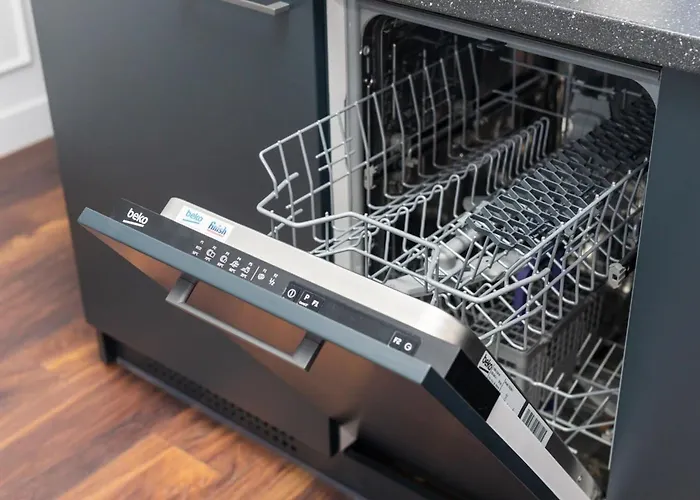 Classy & Prestigious Next To The Metro Station By Renters Apartman *