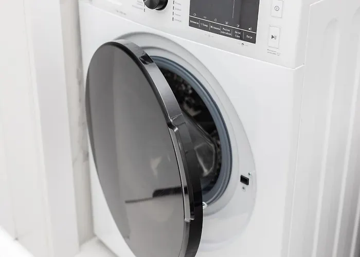 Apartman Classy & Prestigious Next To The Metro Station By Renters *