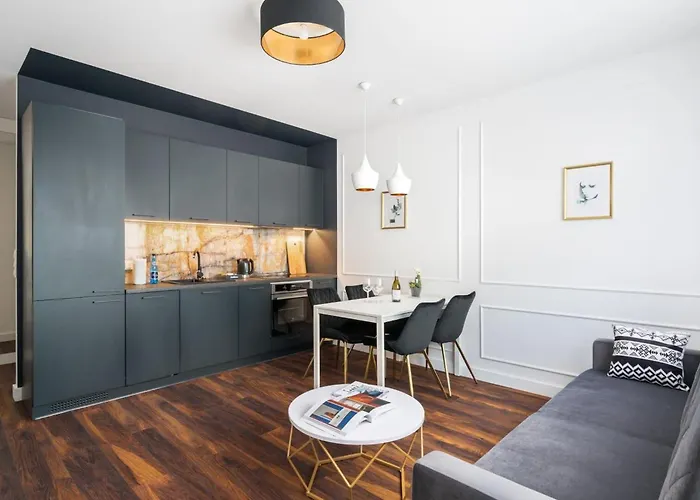 Apartman Classy & Prestigious Next To The Metro Station By Renters Varsó