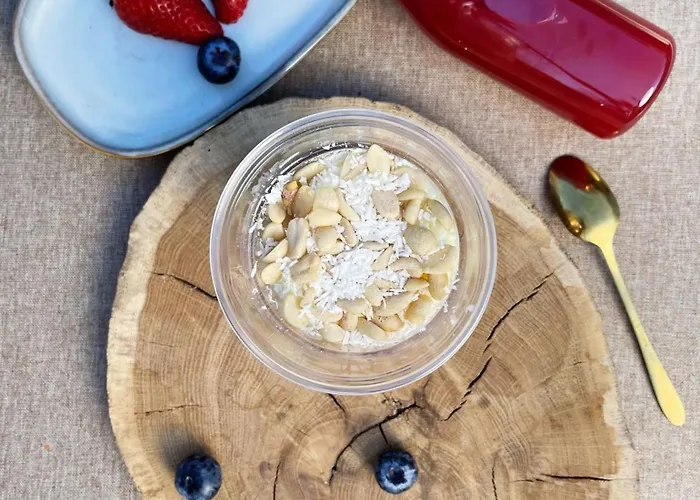 Classy & Prestigious Next To The Metro Station By Renters Varsó